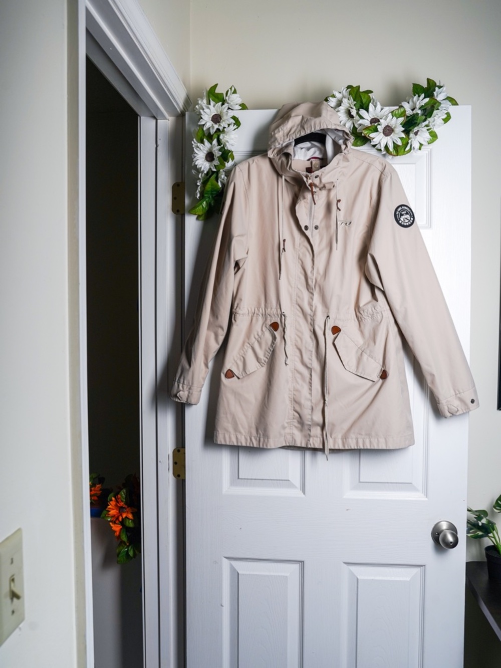Tan Beige Jacket Raincoat Windbreaker Anorak Drawstring Waist Hood